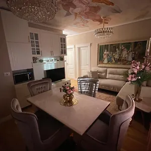 Deoni Luxury Appartement