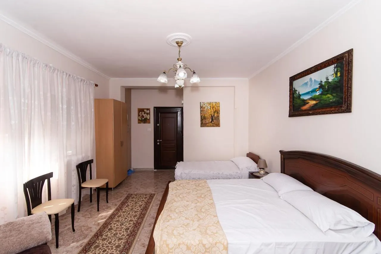 Erla'S Apartment Tirana