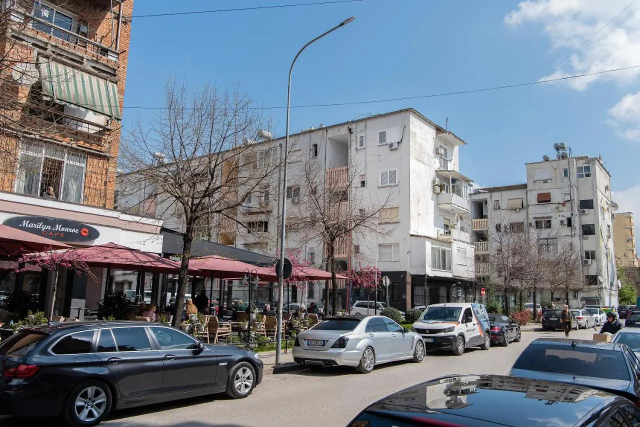 Erla'S Apartment Tirana