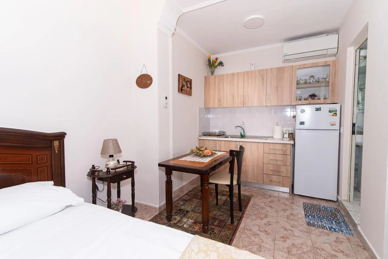 Erla'S Apartment Tirana